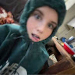 Meet your Posher, Avery